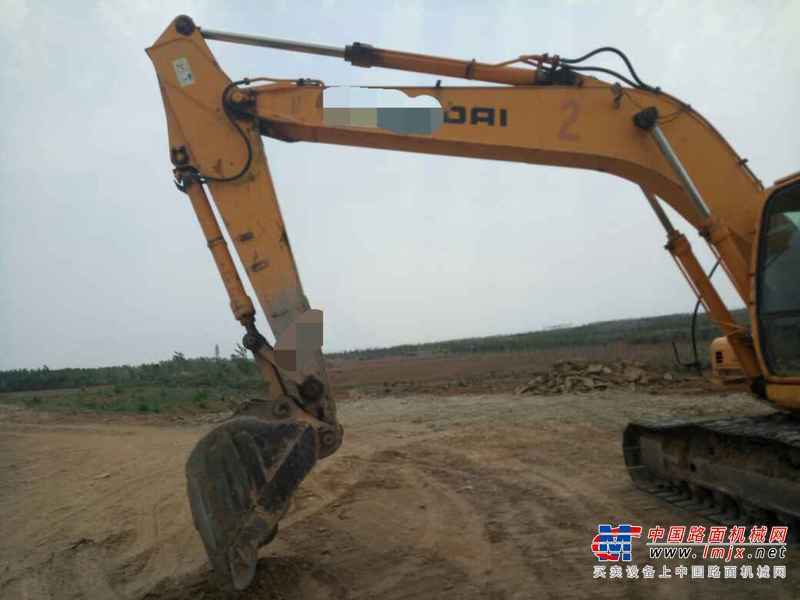 山东出售转让二手16000小时2007年现代R215挖掘机