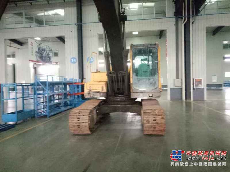 河南出售转让二手17000小时2009年沃尔沃EC210B挖掘机