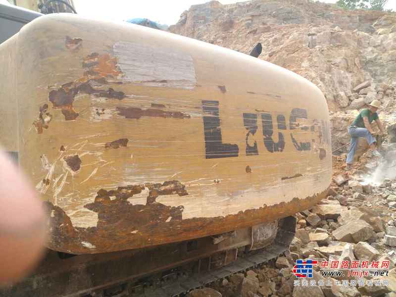 山东出售转让二手16000小时2007年柳工CLG220LC挖掘机