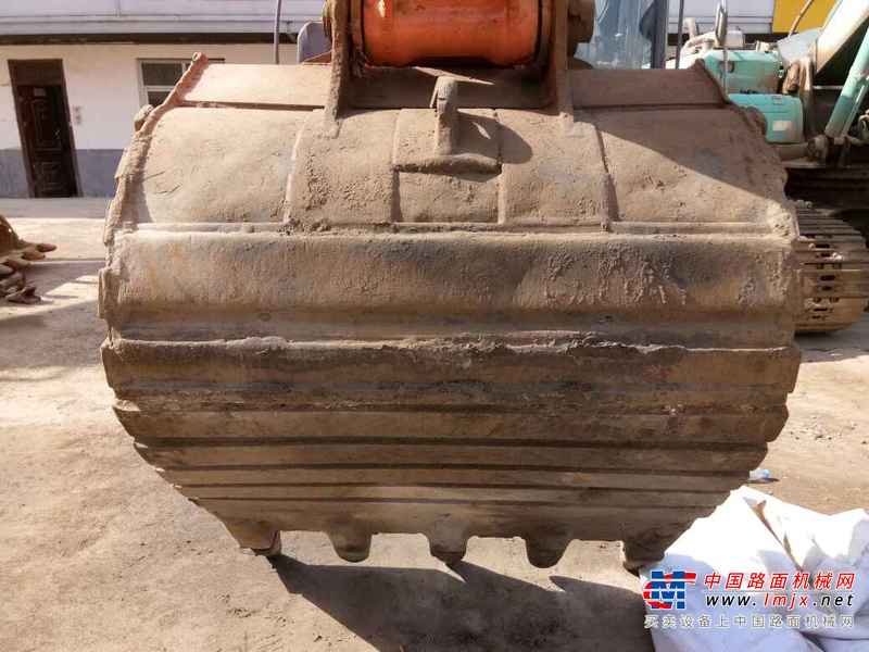 甘肃出售转让二手13000小时2010年日立ZX250LC挖掘机