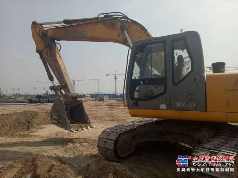 河南出售转让二手7000小时2010年徐工XE230挖掘机