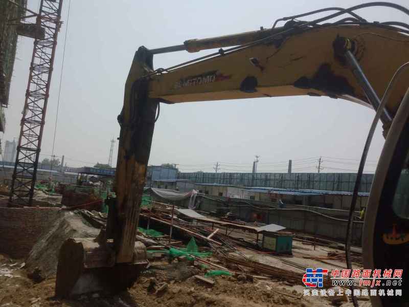 河北出售转让二手15000小时2007年住友SH240挖掘机