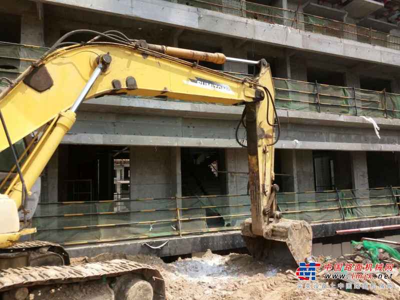 河北出售转让二手15000小时2007年住友SH240挖掘机