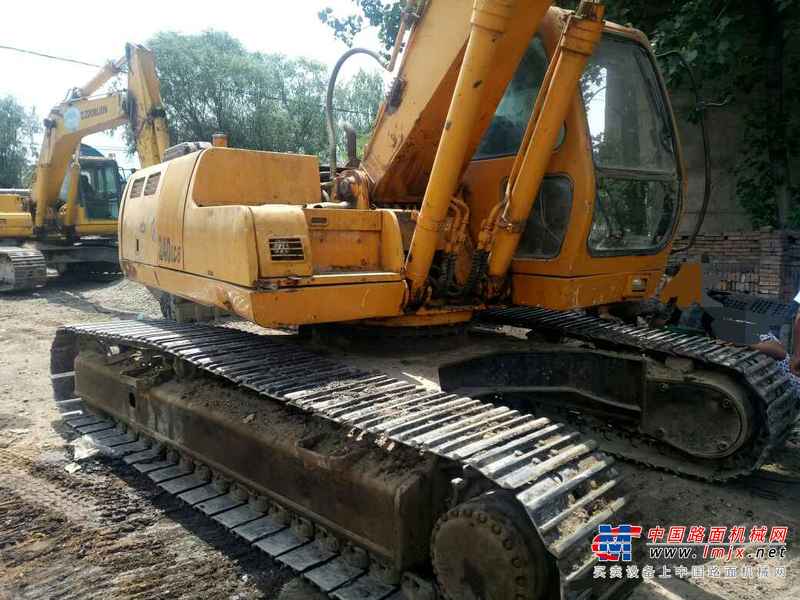 山西出售转让二手18000小时2008年现代R260LC挖掘机
