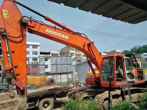 河南出售转让二手10000小时2009年斗山DH258LC挖掘机