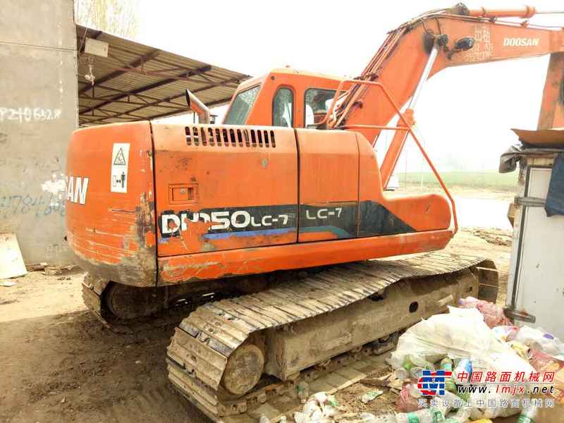 河南出售转让二手9000小时2010年斗山DH150LC挖掘机