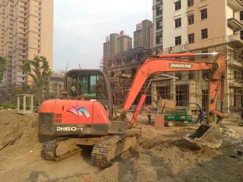 江苏出售转让二手7000小时2012年斗山DH60挖掘机