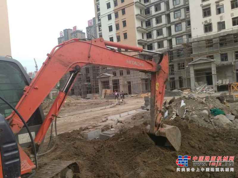 江苏出售转让二手5800小时2012年日立ZX60挖掘机