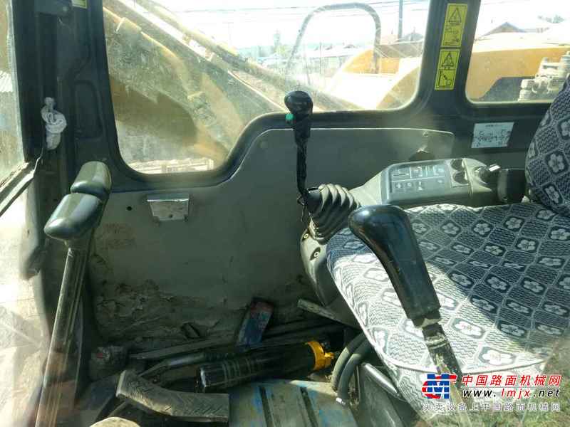 黑龙江出售转让二手18000小时2008年小松PC60挖掘机