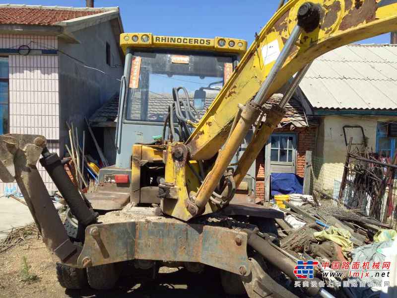 黑龙江出售转让二手15000小时2009年犀牛重工轮挖7180挖掘机