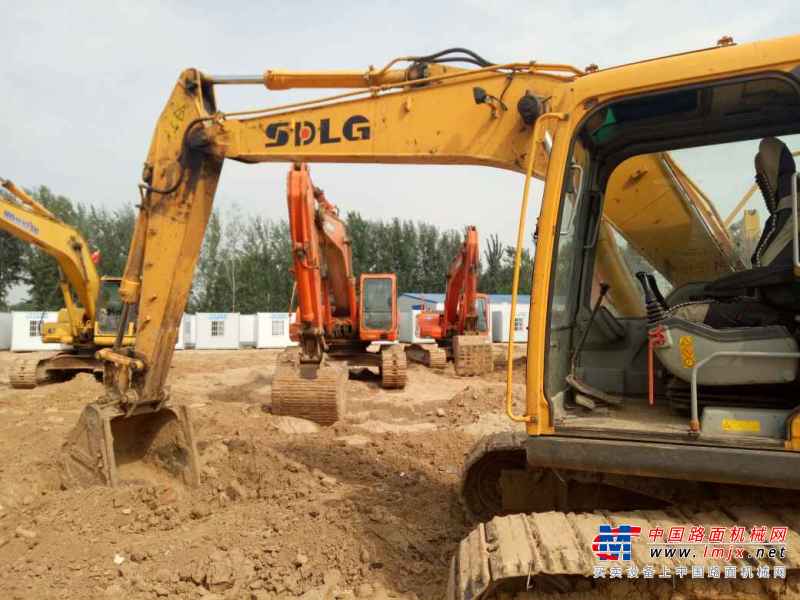 河南出售转让二手4000小时2013年临工LGW6150挖掘机