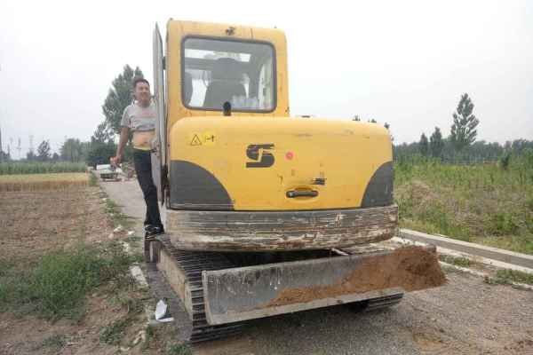 山西出售转让二手7000小时2011年临工LG660挖掘机