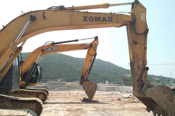 安徽出售转让二手11000小时2009年厦工XG822LC挖掘机