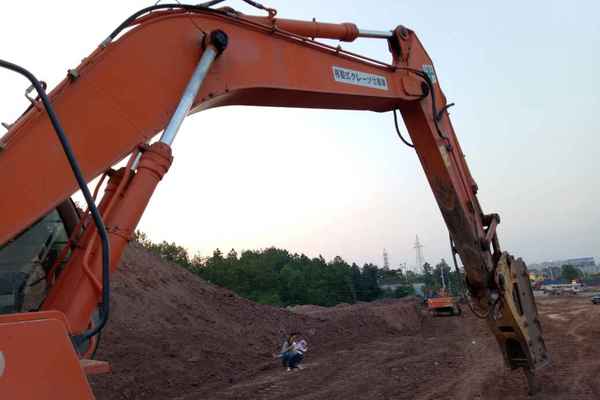 江西出售转让二手8000小时2010年日立ZX350挖掘机