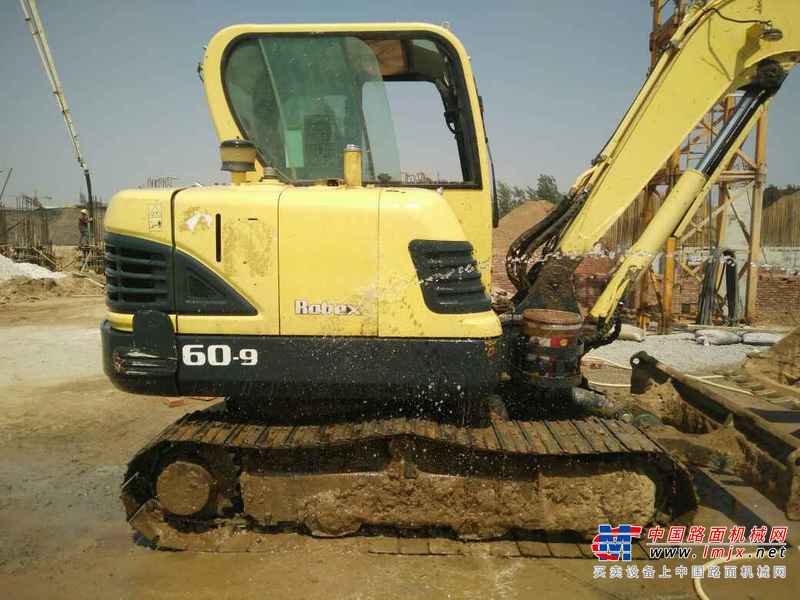 河南出售转让二手8055小时2012年现代R60挖掘机