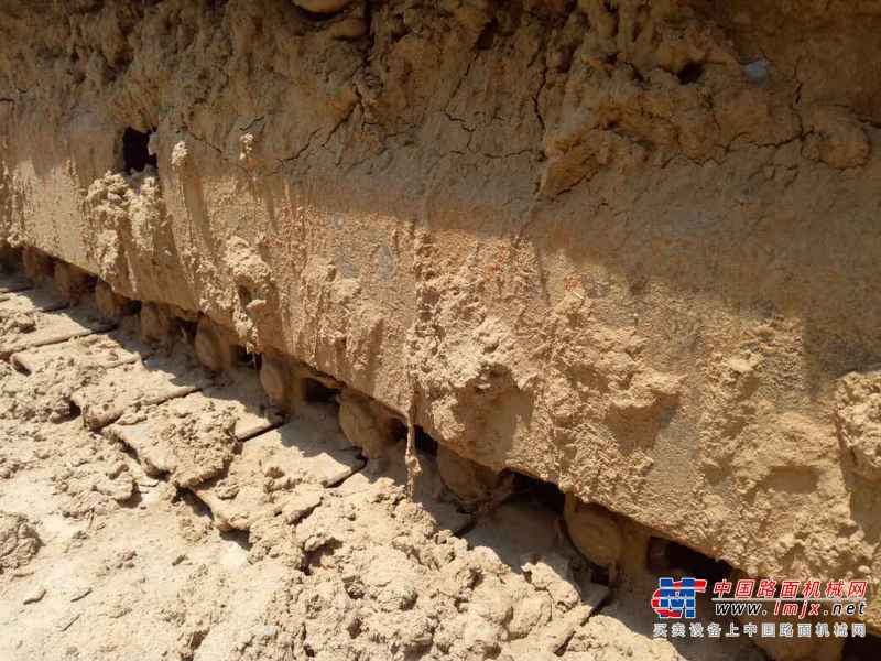 广东出售转让二手16500小时2003年小松PC35R挖掘机