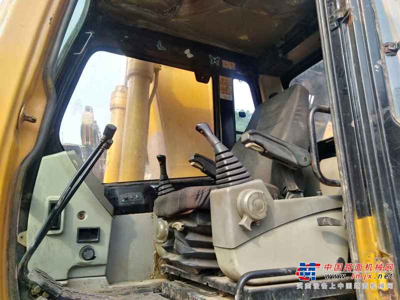 重庆出售转让二手8000小时2011年现代R215挖掘机