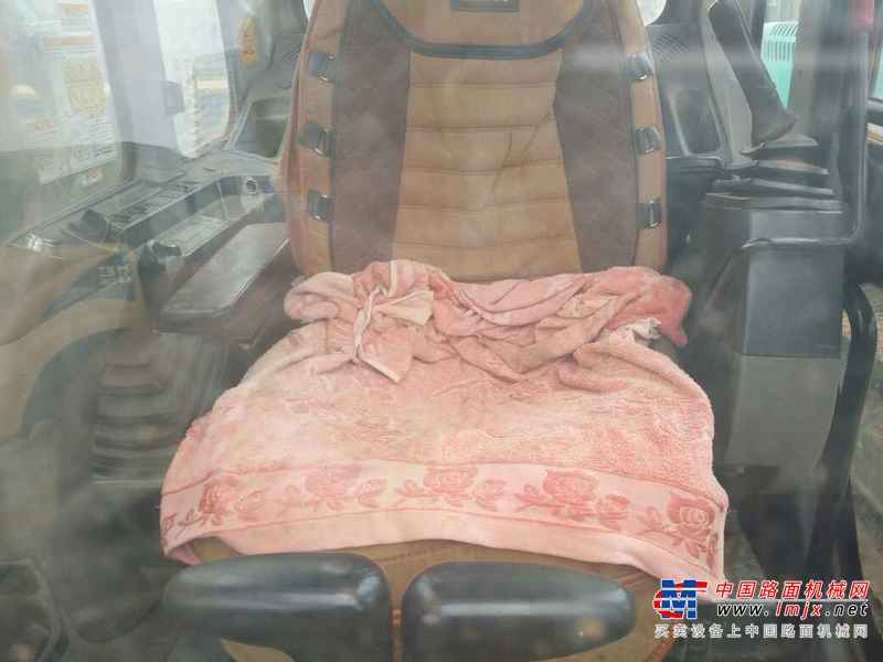 云南出售转让二手9861小时2010年神钢SK250LC挖掘机