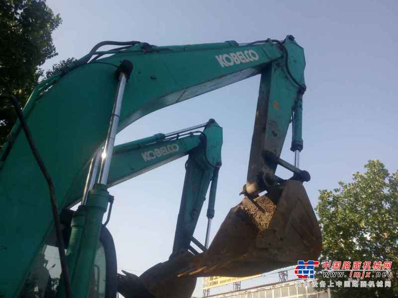 河北出售转让二手9000小时2011年神钢SK210挖掘机