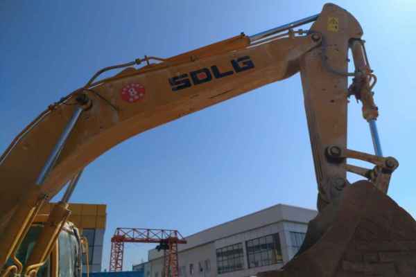 山东出售转让二手100小时2015年临工LG6360E挖掘机