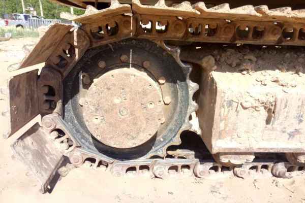 内蒙古出售转让二手7000小时2013年现代R80挖掘机