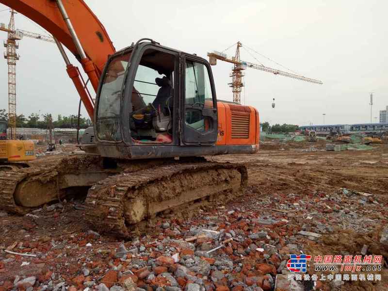 湖南出售转让二手12427小时2009年日立ZX200LC挖掘机