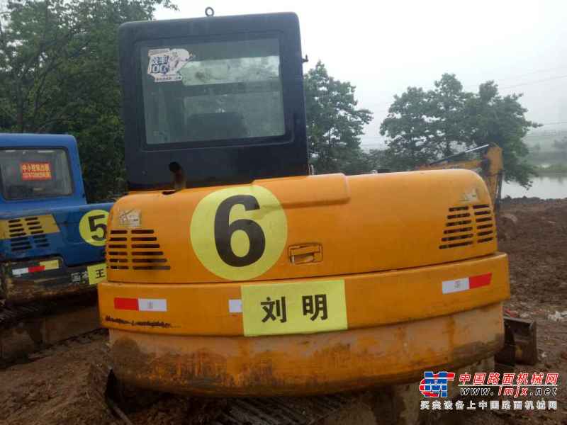 江西出售转让二手8000小时2013年龙工LG6060挖掘机