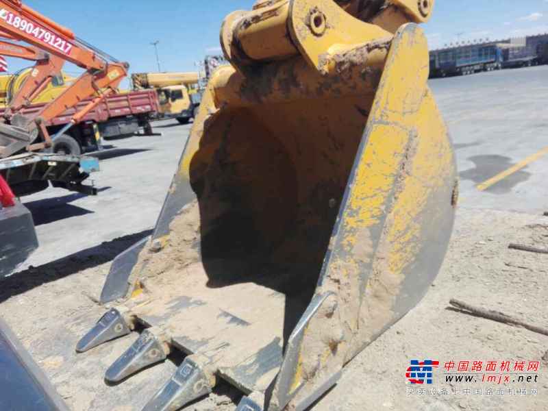 内蒙古出售转让二手200小时2017年柳工CLG906D挖掘机