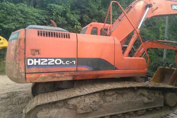 河南出售转让二手6325小时2009年斗山DH220LC挖掘机