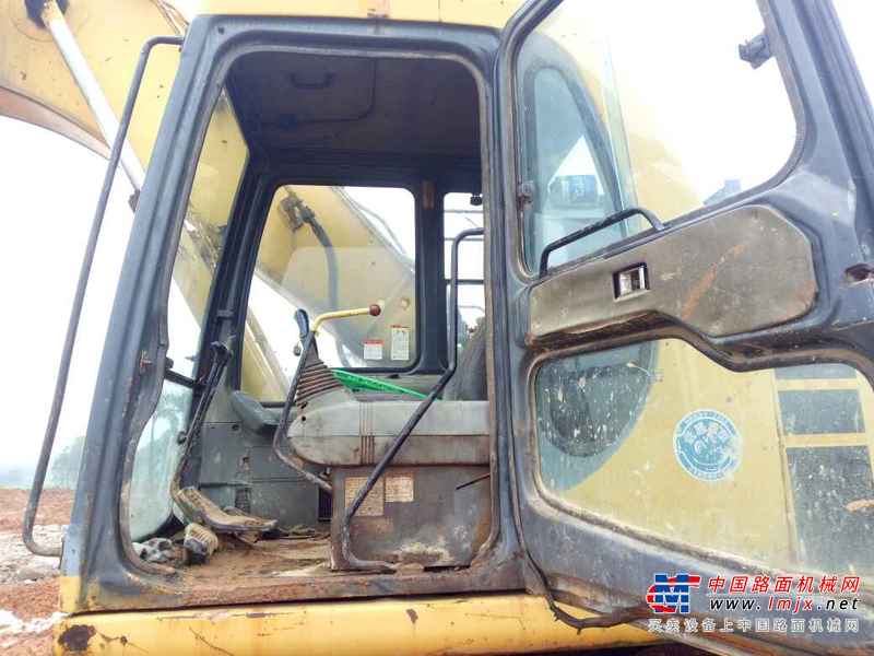 广东出售转让二手21800小时2003年小松PC200挖掘机