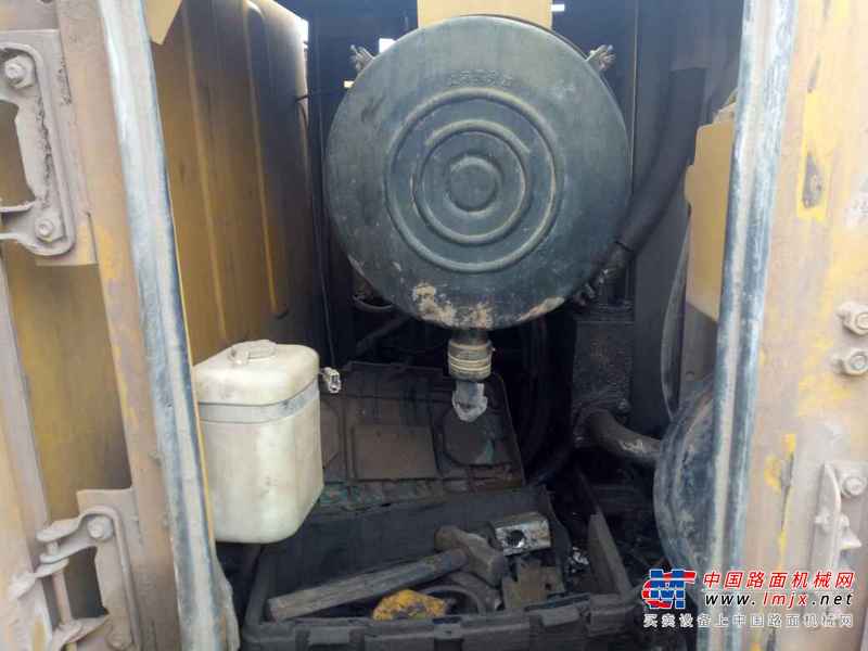 四川出售转让二手12000小时2007年小松PC220挖掘机