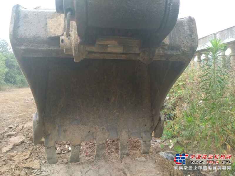 江苏出售转让二手8000小时2010年斗山轮挖DH150W挖掘机