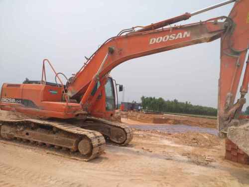 山东出售转让二手12000小时2010年斗山DH225LC挖掘机