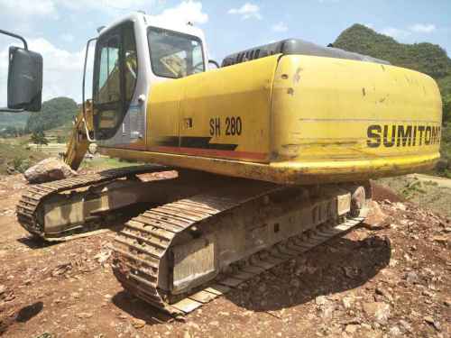 云南出售转让二手15000小时2005年住友SH240挖掘机