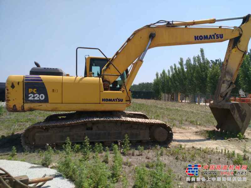 山东出售转让二手6000小时2010年小松PC220挖掘机