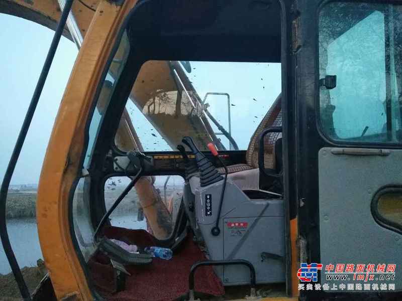 辽宁出售转让二手10000小时2004年现代R130LC挖掘机