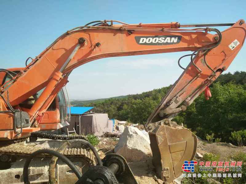 辽宁出售转让二手8500小时2010年斗山DX260LC挖掘机