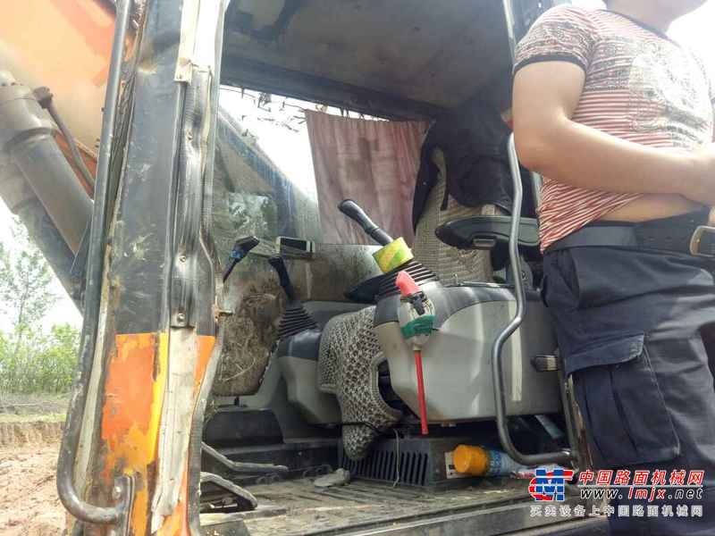 吉林出售转让二手6444小时2011年三一重工SY215C挖掘机