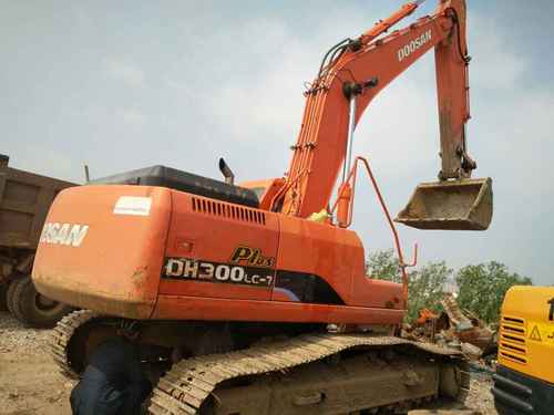 辽宁出售转让二手12000小时2009年斗山SL258LC挖掘机