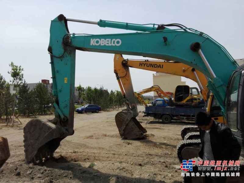 内蒙古出售转让二手10000小时2010年神钢SK260LC挖掘机