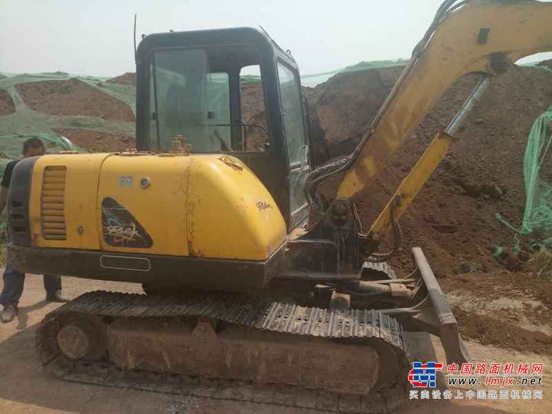 山东出售转让二手9000小时2010年现代R55挖掘机