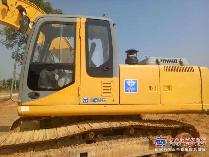 江西出售转让二手6000小时2012年徐工XE215C挖掘机