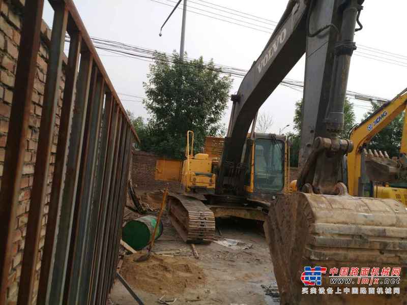 山东出售转让二手9000小时2012年沃尔沃EC210BLC挖掘机
