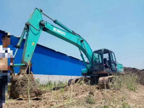 江苏出售转让二手9000小时2011年神钢SK210LC挖掘机