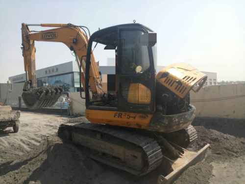 山东出售转让二手7000小时2010年福田雷沃FR65挖掘机