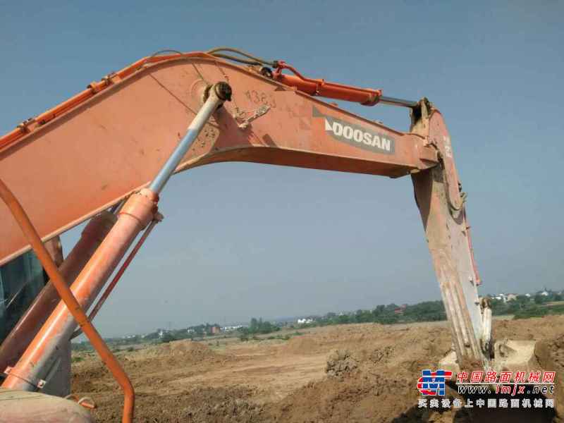 安徽出售转让二手10701小时2010年斗山DH220LC挖掘机