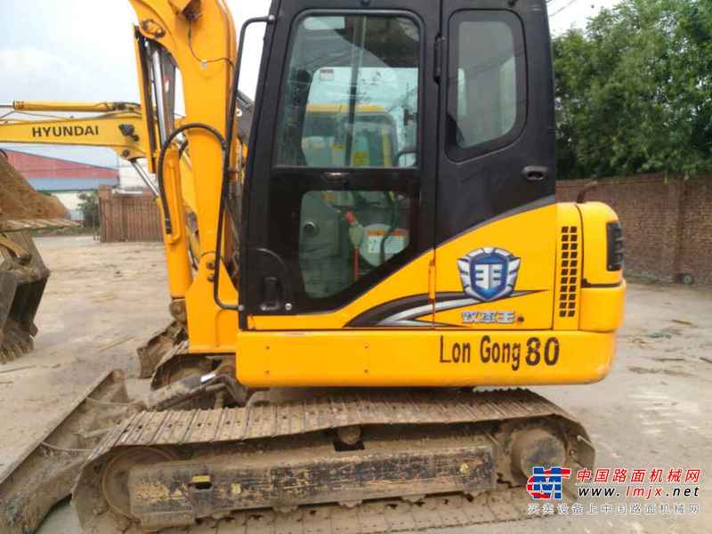 山东出售转让二手4000小时2014年龙工LG6060D挖掘机