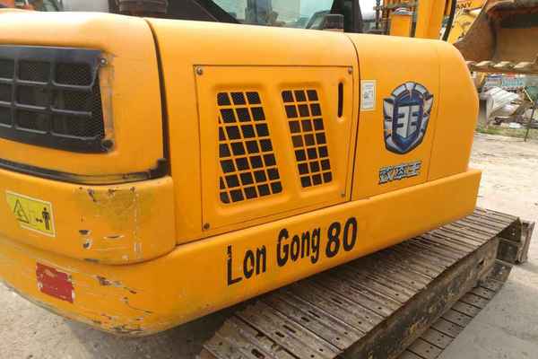 山东出售转让二手4000小时2014年龙工LG6060D挖掘机