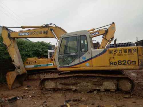 广东出售转让二手8300小时2006年加藤HD820III挖掘机