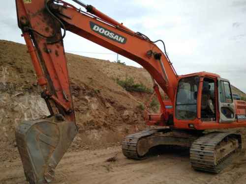 河北出售转让二手5000小时2011年斗山DH225LC挖掘机